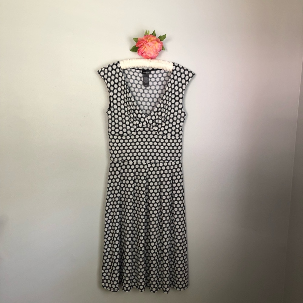 Bisou Bisou Dress Empire Waist Black/Cream Sz 8